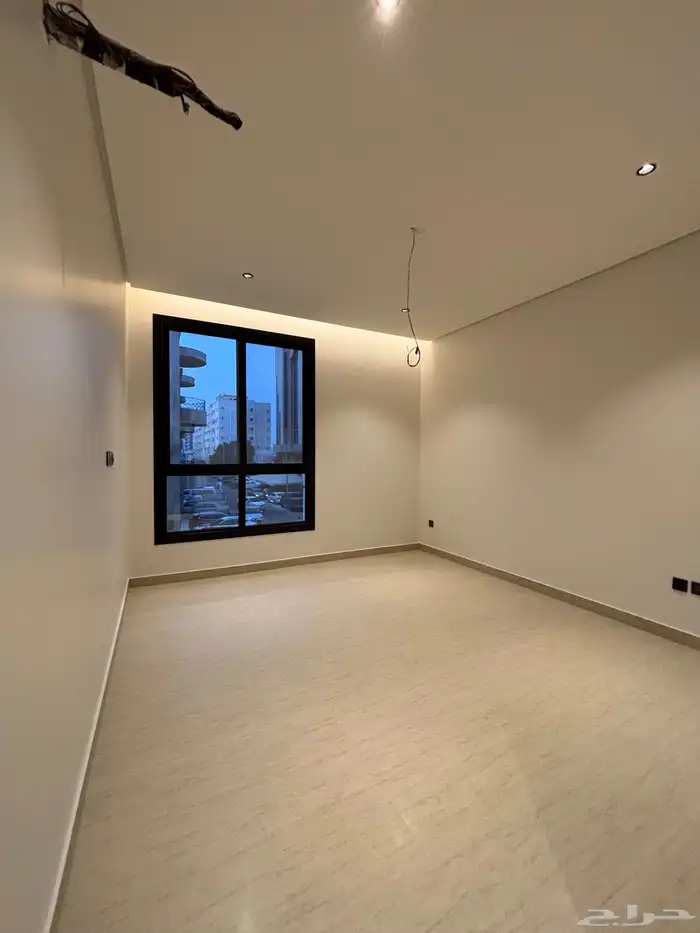 استثمر في عنوانك القادم موقع استثنائي وسعر مناسب بحي الروضة 4