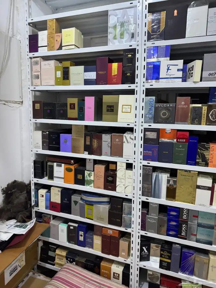 اي عطرمن عطورك المفضله اوفر لك بسعرجمله ارسلي ومايصير خاطرك 81