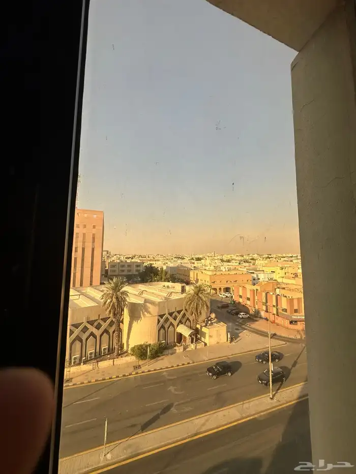 مكتب لتقبيل 7