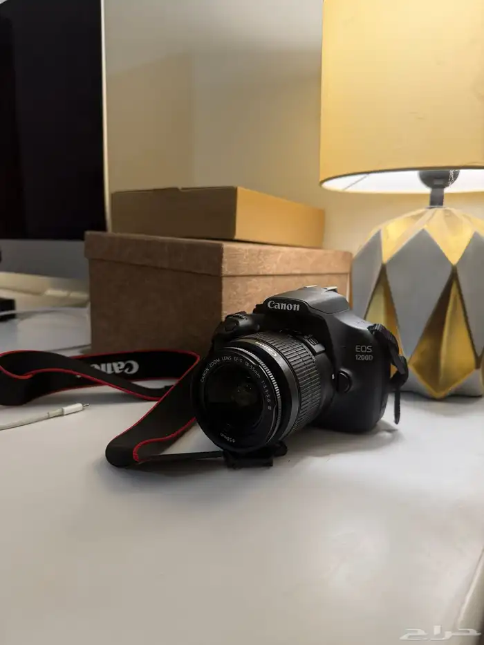 كاميرا كانون 1200d للبيع الحد 800 0