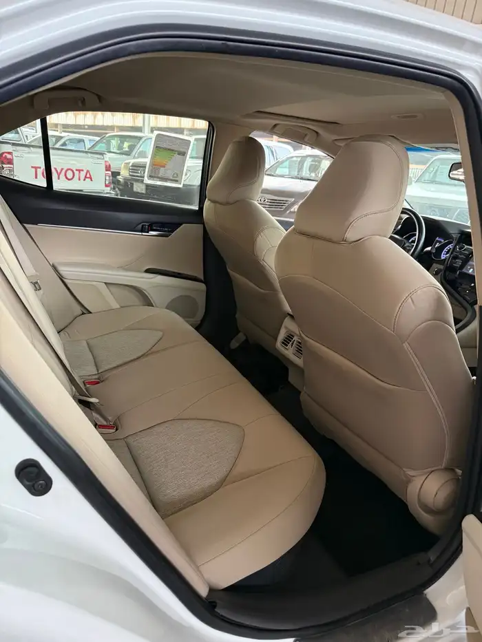 تويوتا كامري GLE هايبرد موديل 2019 15