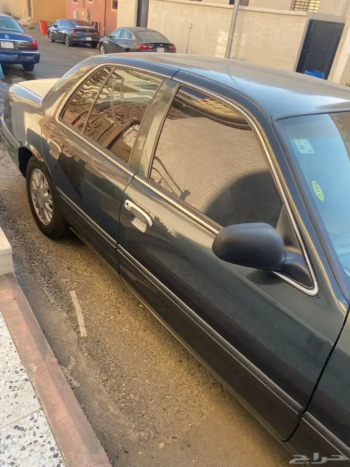 فورد فكتوريا 1