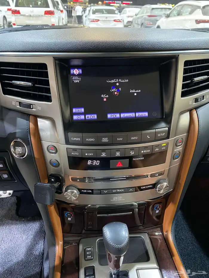 للبيع لكزس LX570 اسبورت 2014 فل كامل عبداللطيف عداد 89 الف 21