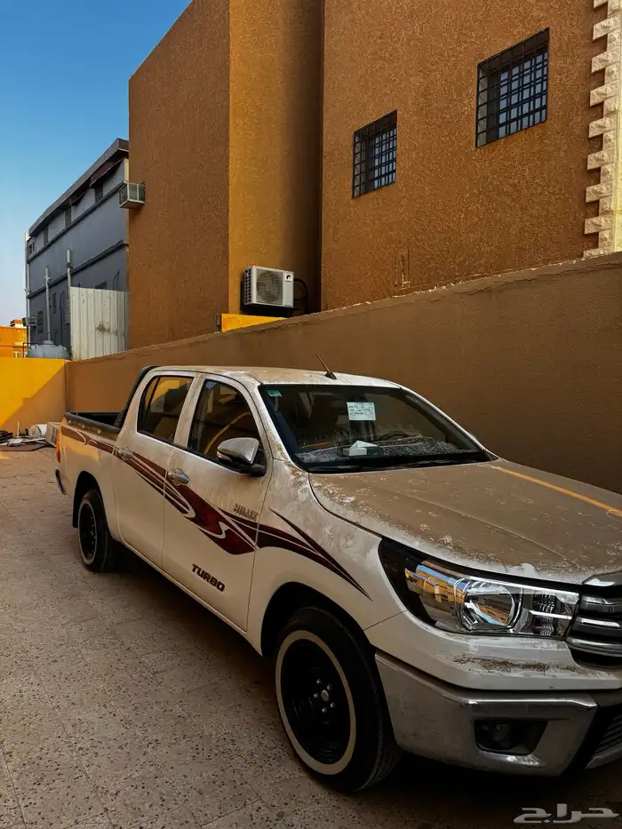 للبيع هايلوكس 2016 ديزل مخزنة 0