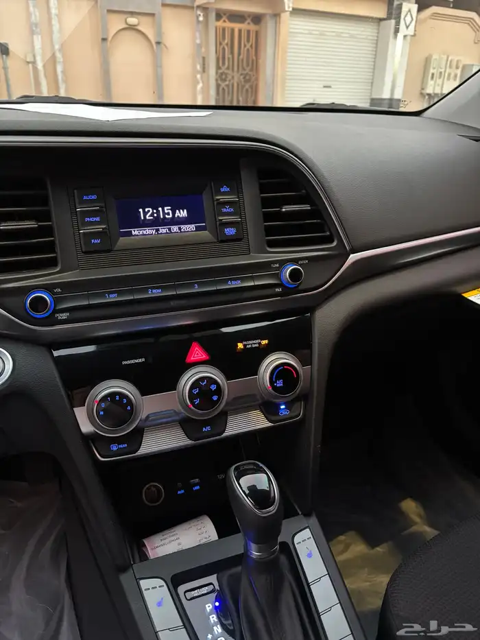 للبيع هونداي افانتي 2020 وارد كوريا 8