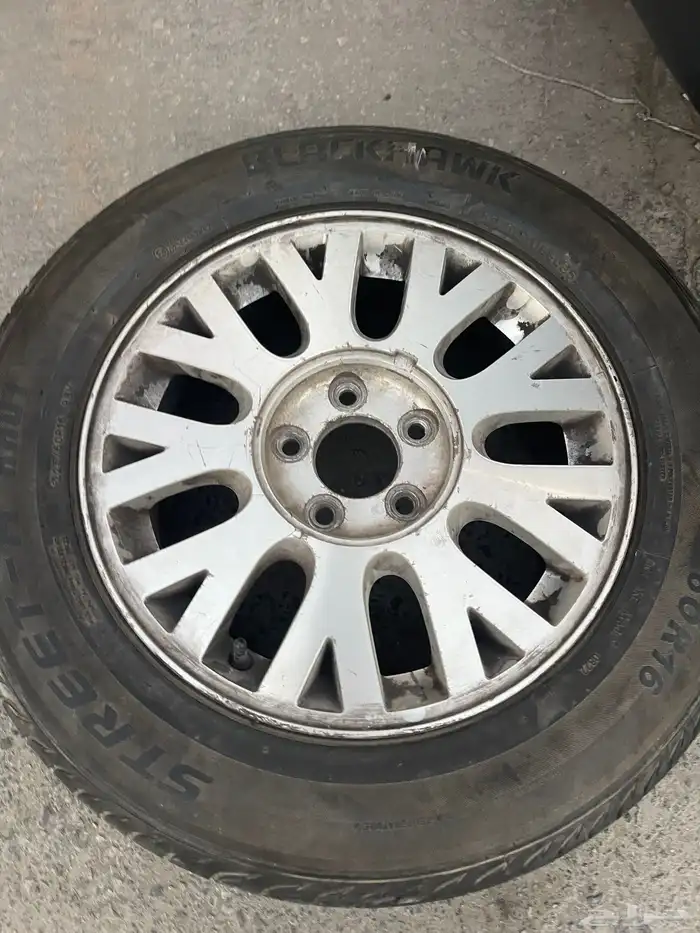 كفرات فورد مركيز مع الجنوط مقاس 16 60 225 1