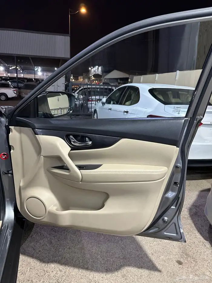 نيسان اكس تريل 2022 وكالة 23