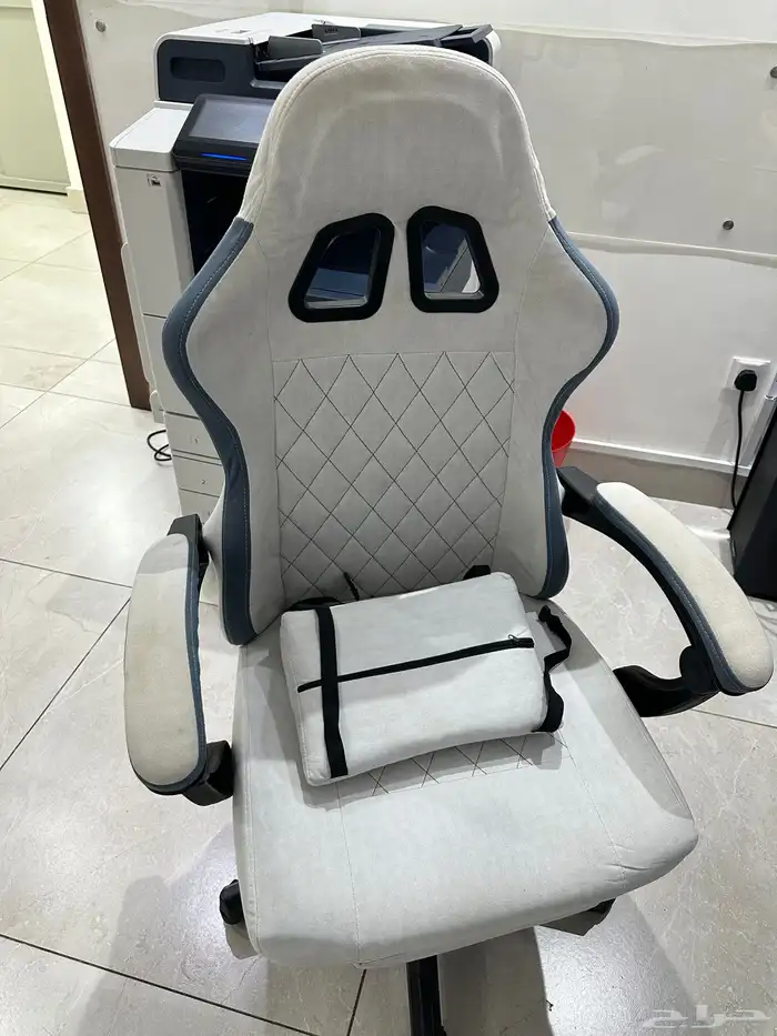 كرسي حق قيمنق العاب   ومكتبي 0