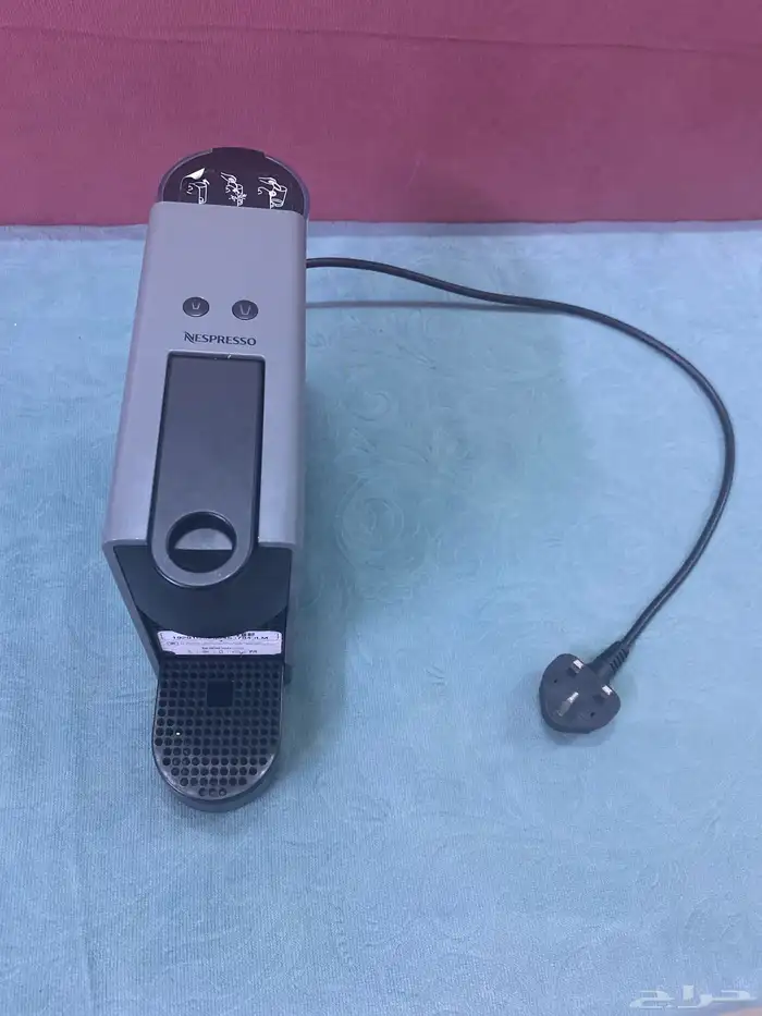 مكينة نيسبرسو قهوة عليها 200ريال 0