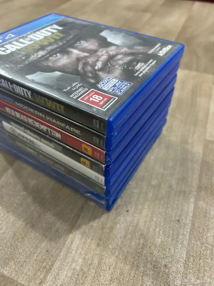 اشرطه بلستيشن للبيع تشتغل على سوني فور وا فايف 8