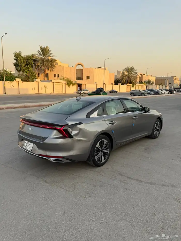 كيا كي ايت 3