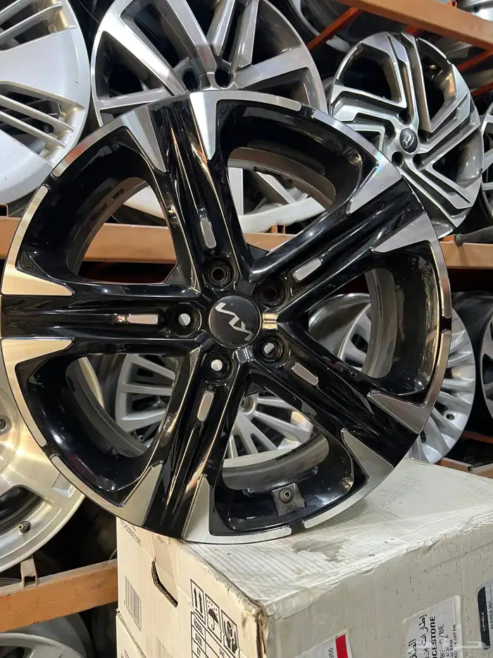 جنوط كيا فايف موديل 2022 مقاس18 اصلي وكاله 0