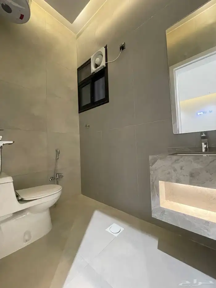 للبيع شقق علويه بسطح ومصعد جاهز من 520 الف ابها المحاله 20