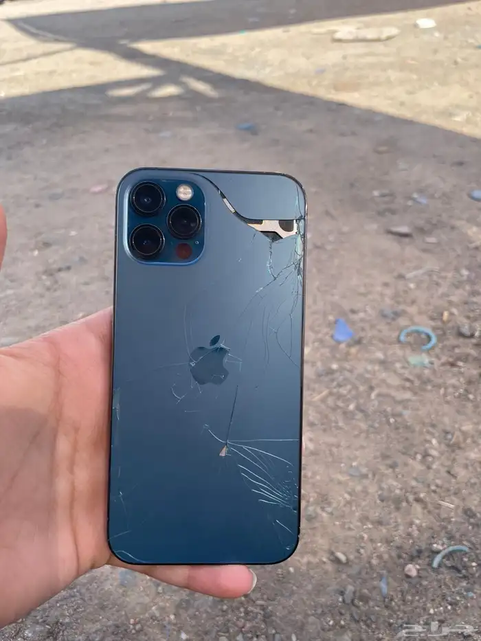 يا للبيع جوال iPhone 128 جيجا iPhone Pro بطارية 81 جوال نظ 4