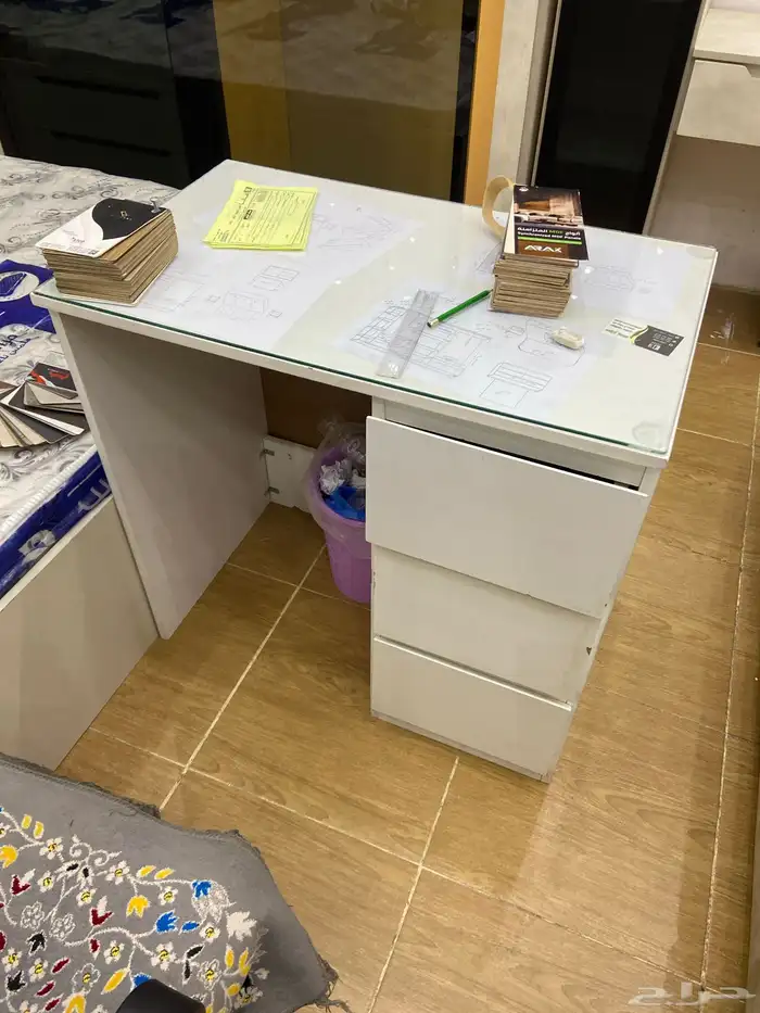 مكتبه للبيع 0