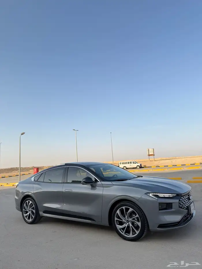 فورد تورس 2024 فل كامل تيتانيوم 6