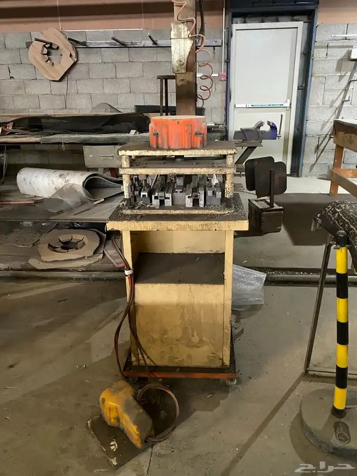 مصنع المنيوم سجل تجاري للبيع بالمكاين او بدون خميس مشيط 11