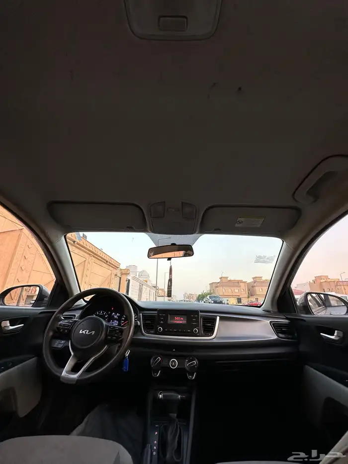 كيا ريو 2023 نص فل نظيف للبيع 12