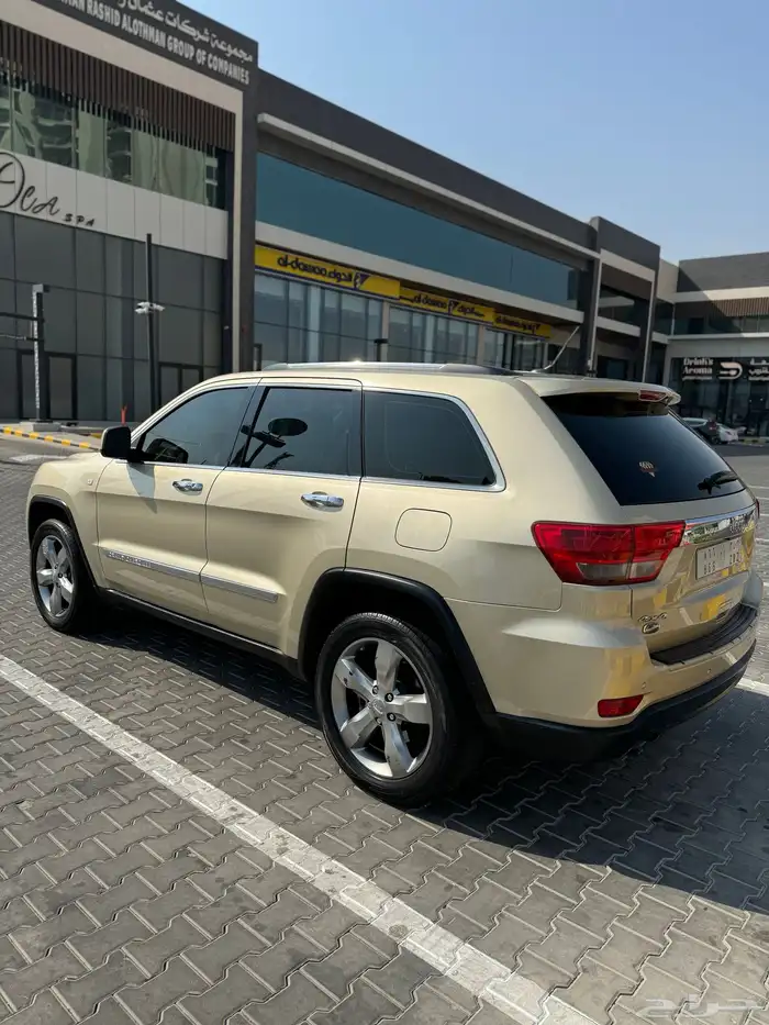 جراند شيروكي اوفر لاند 0