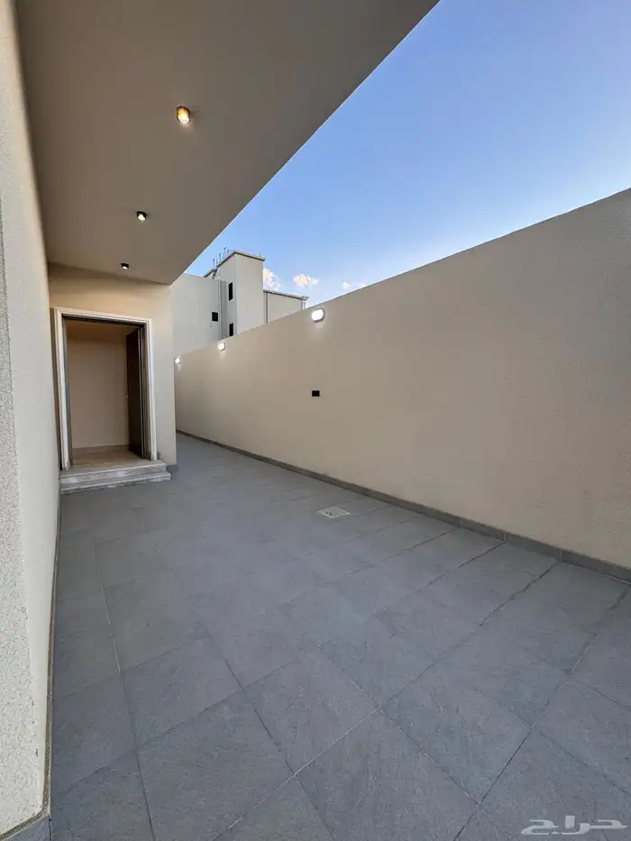 للبيع دور ارضى 6 غرف مع بايكه سياره من 550 الف احد رفيده 5