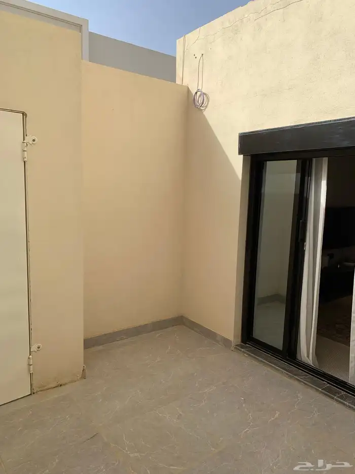 للإيجار استديو حي الياسمين 5