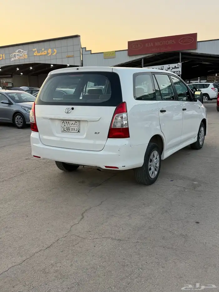 للبيع انوفا 2015 5