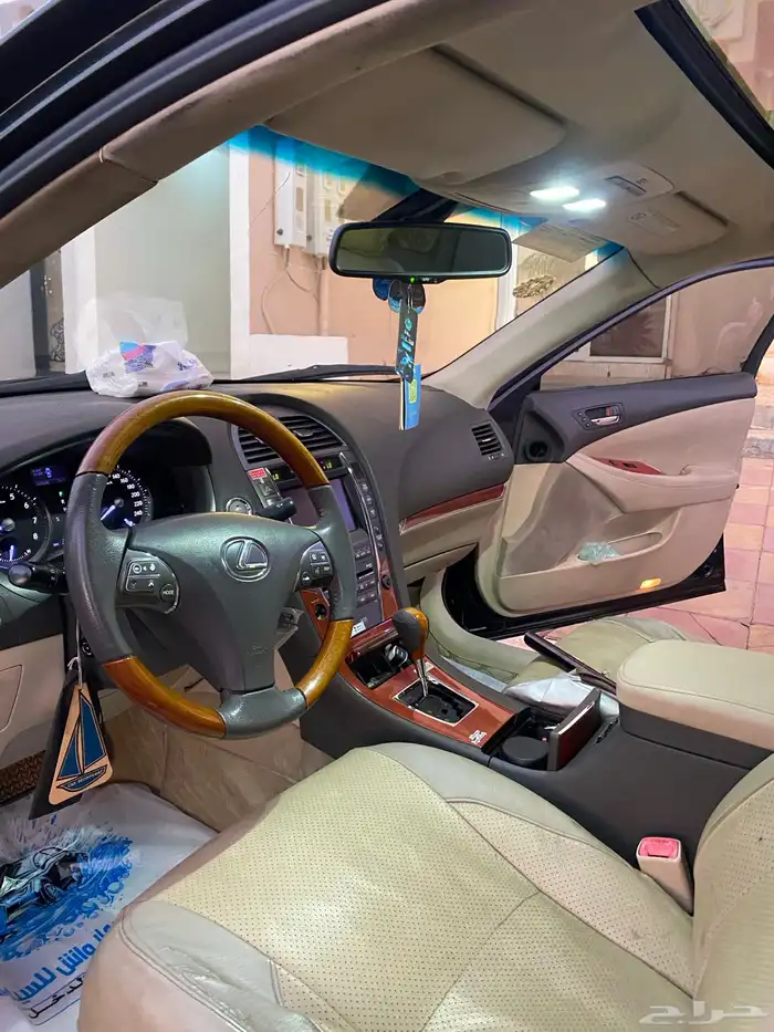 لكزس 2010 7