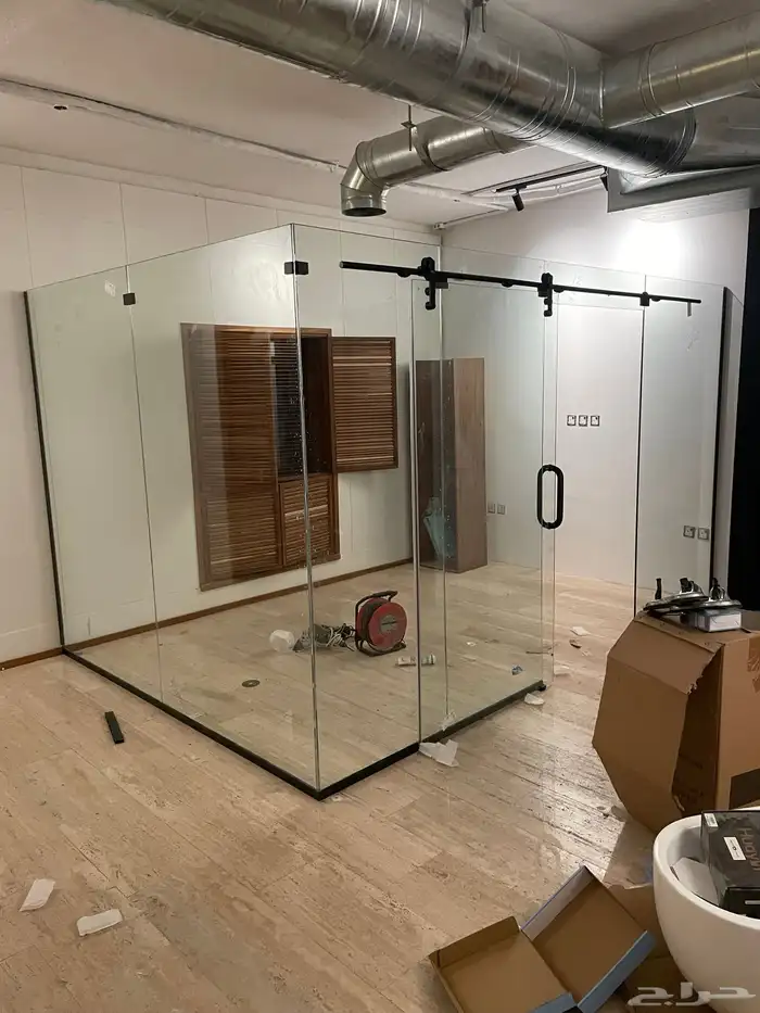 زجاج سيكوريت جده 8