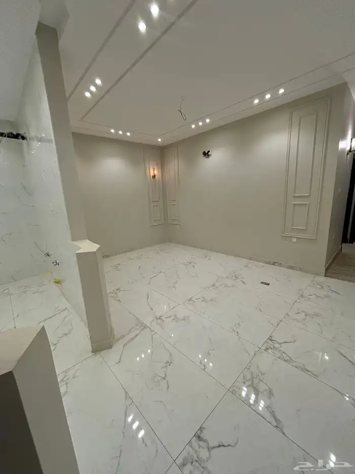 شقة 5 غرف فاخرة للإيجار بحي الربوة 1