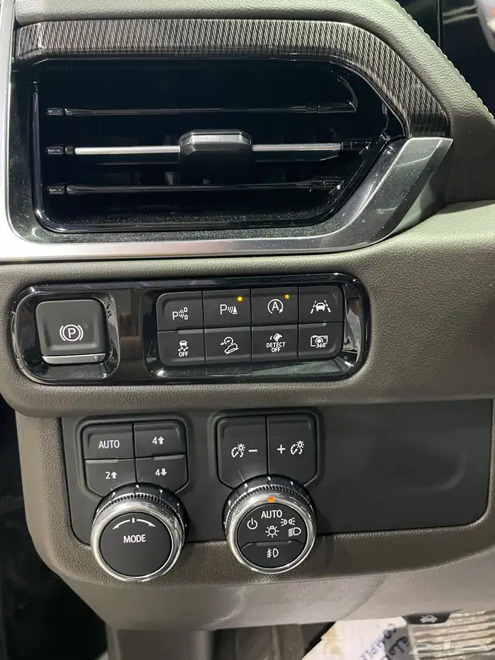 جي ام سي يوكن الفيشن بانوراما دبل 2025 5