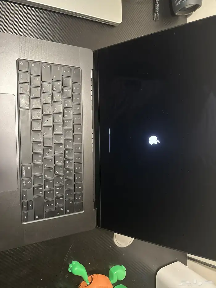 Apple Macbook M4 MAX 36 GB 16 inch 1