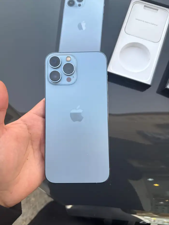 آيفون 13 برو ماكس 256 و ايفون 12 برو ماكس 128 6