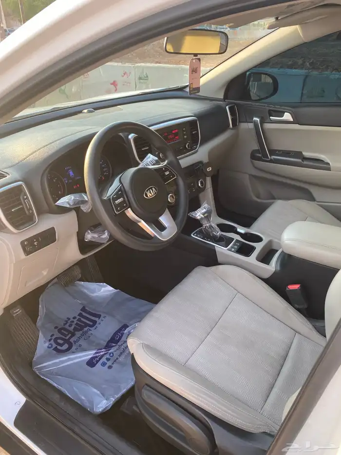 للبيع سيارة كيا 7