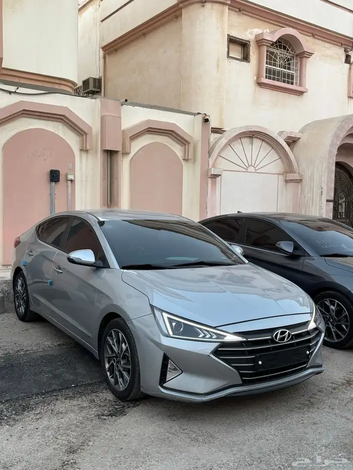 للبيع هونداي افانتي 2020 وارد كوريا 1