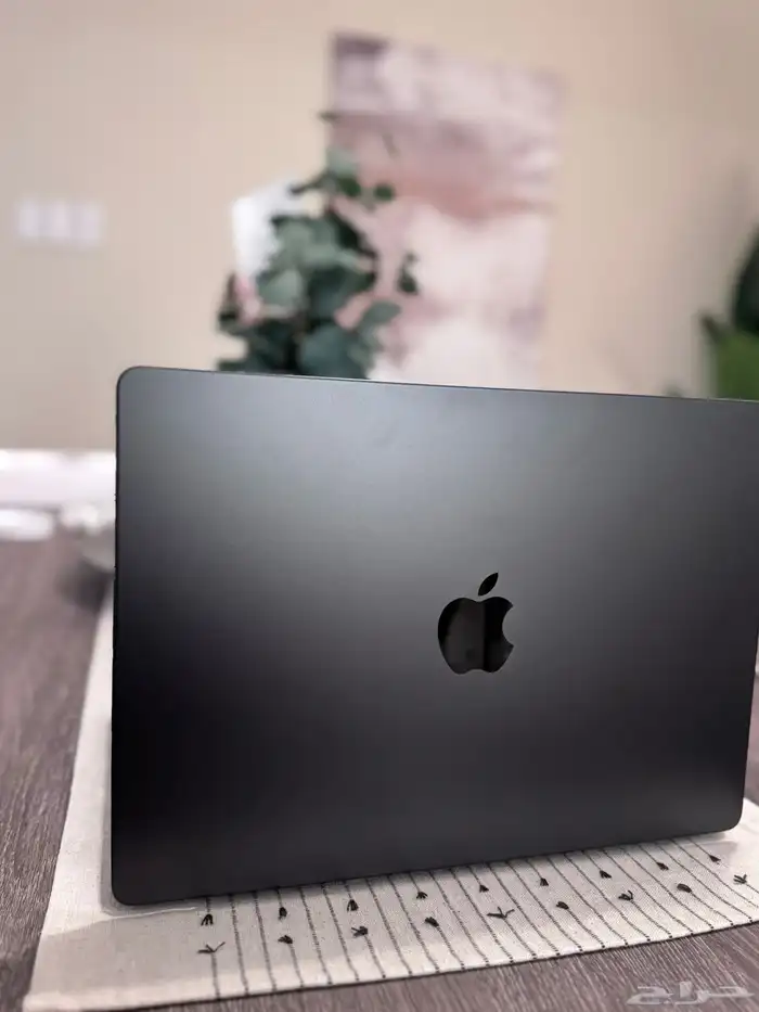 MacBook Pro 14  M4 0