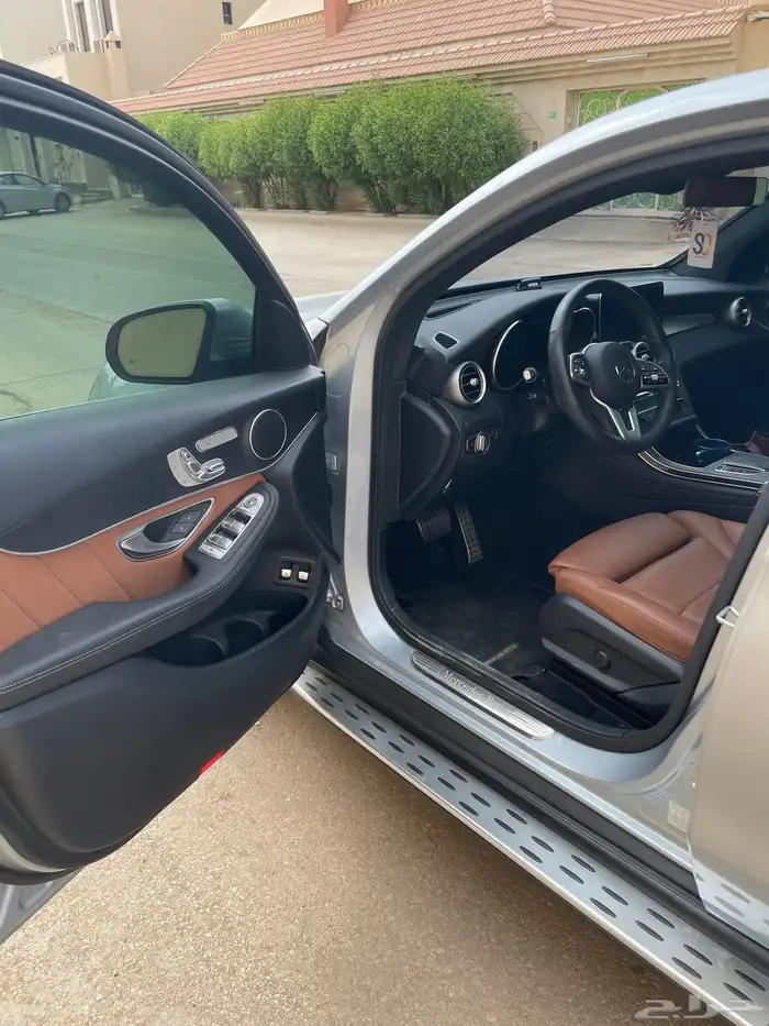 مرسيدس GLC 300e موديل 2021 استيراد كوريا وكاله 11