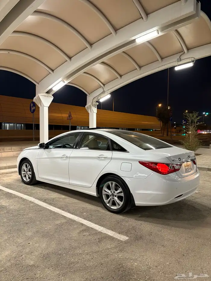 للبيع سوناتا 2012 نظيفه جدا 15