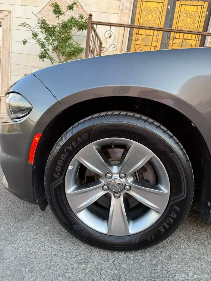 دودج تشارجر للبيع 3