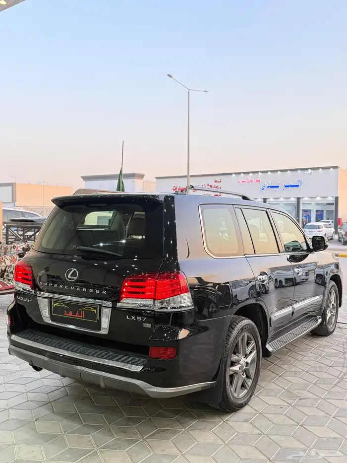 لكزس - 2012 - LX570 - فل كامل 6