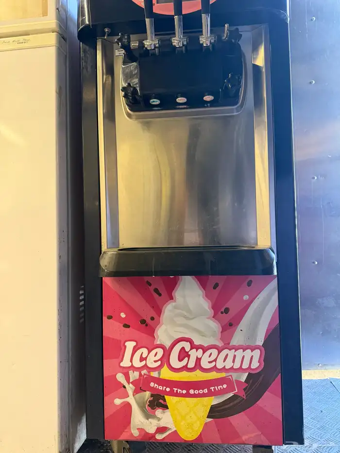 اله الايسكريم 0