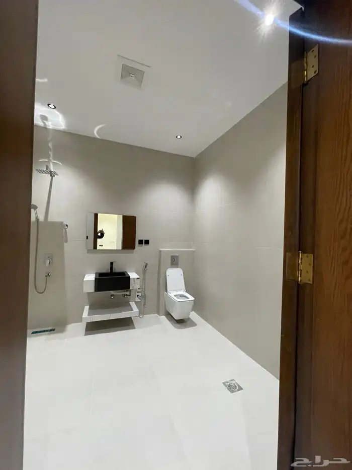 للبيع فيلا دوبلكس مودرن تشطيب راقي غرب الخميس 25