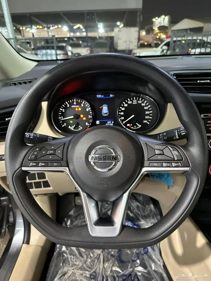 نيسان اكس تريل 2022 وكالة 35