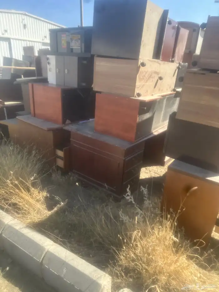 مكاتب جديده ومستخدمة وبحالة ممتازه اثاث مكتبي 1