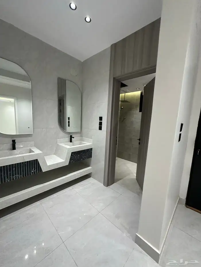 للبيع روفات ارضي وعلوي مودرن باسعار من 650 الف المحالة 6