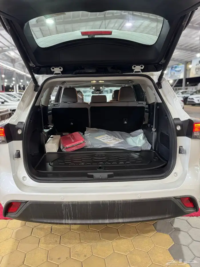 تويوتا   هايلاندر GLE هايبرد 2025 جديد سعودي 157.550 شامل 27