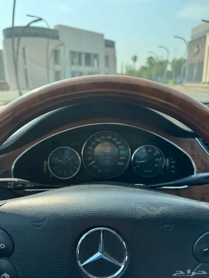 مرسيدس CLS 500 12