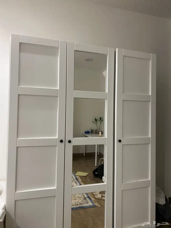 دولاب للبيع حجم وسط   350 غير قابل للتفاوض 0