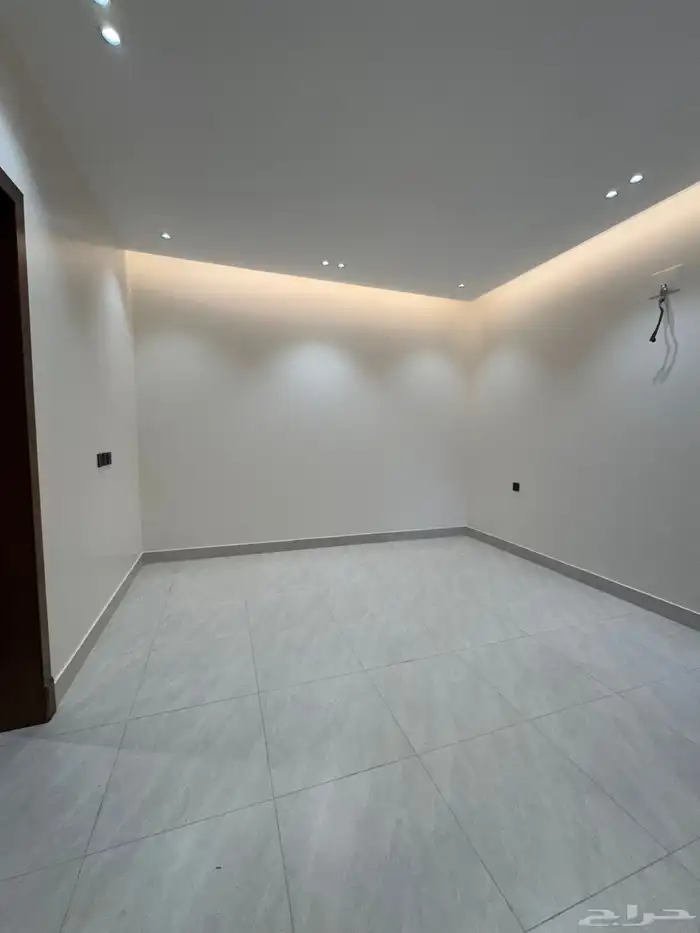 للبيع دور ارضى 6 غرف مع بايكه سياره من 550 الف احد رفيده 20