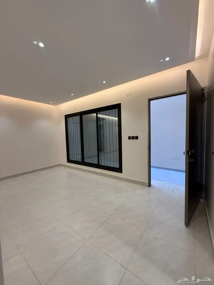 للبيع ارواف علويه وشقق ارضيه ببايكة سيارة ف احد رفيده 10