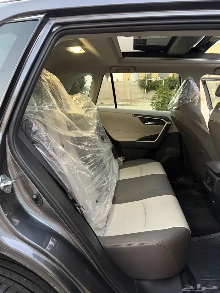 تويوتا راف فور 2024 ادفنشر فل كامل بحاله الوكاله 19